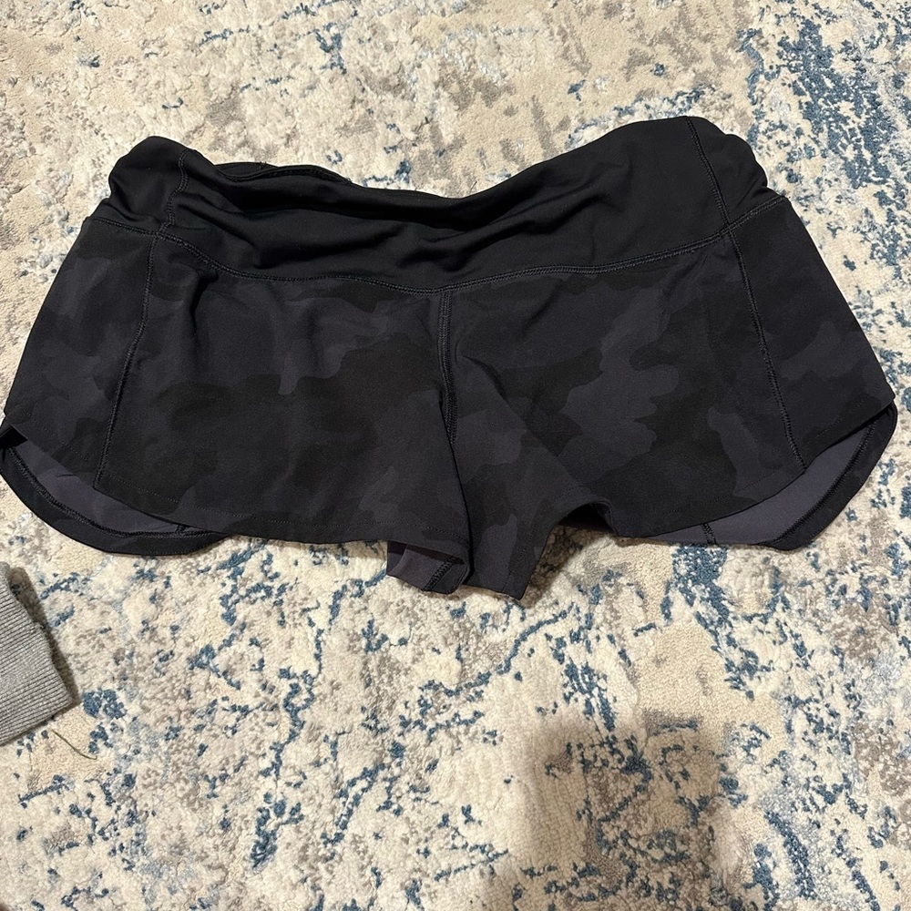 Lulu lemon shorts speed up